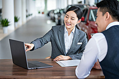 汽車銷售 洞察市場脈動，駕馭職業未來