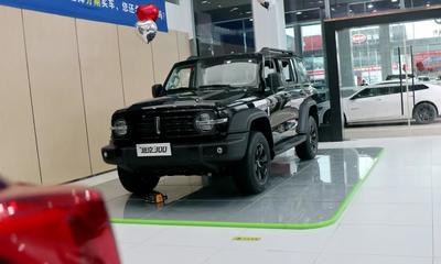 探店日記丨售價(jià)17.58萬起,訂單排到明年3月的坦克300能否讓W(xué)EY扭轉(zhuǎn)局勢(shì)?